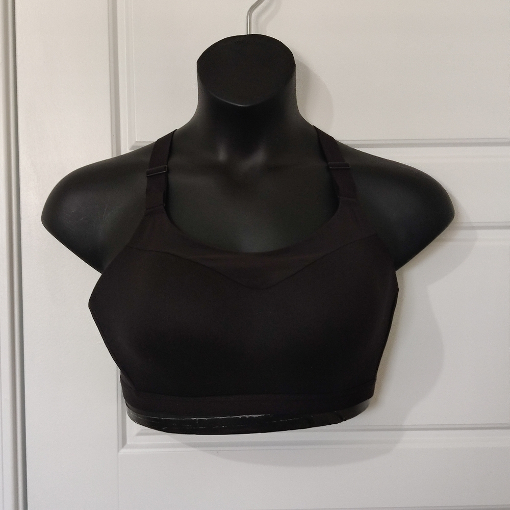 Incredible By Victoria's Secret Sports Bra Size 38D NWOT